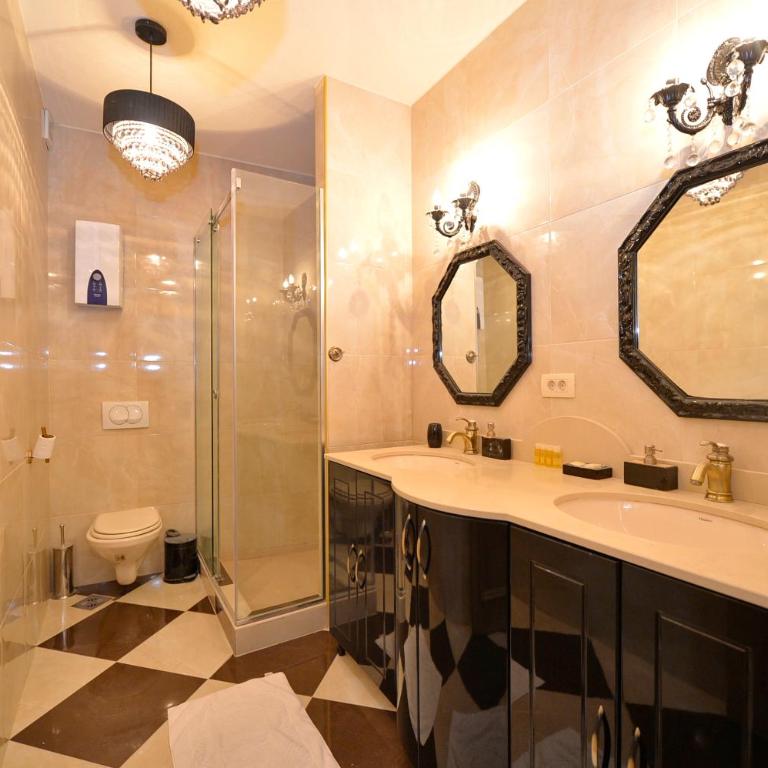 Palazzo Max and Alex Apartments - Standard Suite - 2