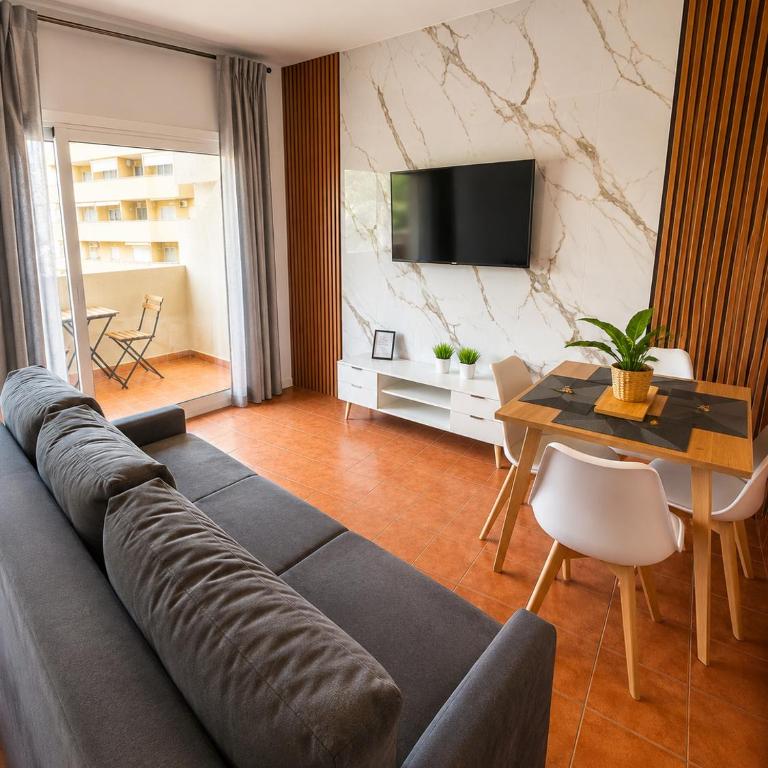Benal Beach Bliss - One-Bedroom Apartment - 3