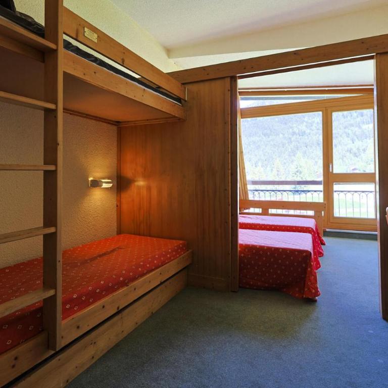 Résidence Pierra Menta - Appartement spacieux de 4 pièces pour 9 personnes en dernier étage, proche des pistes et des commerces dans le village du Charve MAE-1660 - Appartement - 4