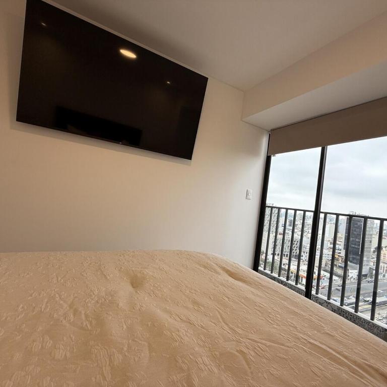 Heart of Miraflores, 21st Floor, 2 Bedrooms ,Parking - Apartamento de 2 dormitorios con balcón - 16