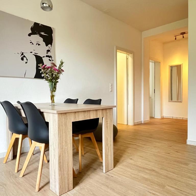 Bilocale con terrazzi Via Antonio Riva 3A by LR - Appartamento con 2 Camere da Letto - 1