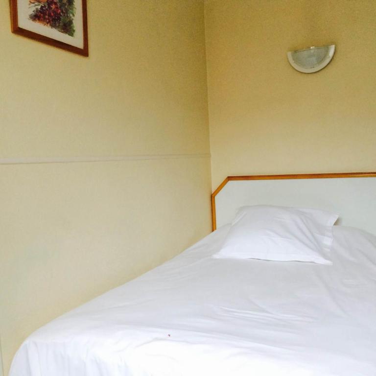 Hôtel De Normandie - Chambre Simple avec Toilettes Communes - 6