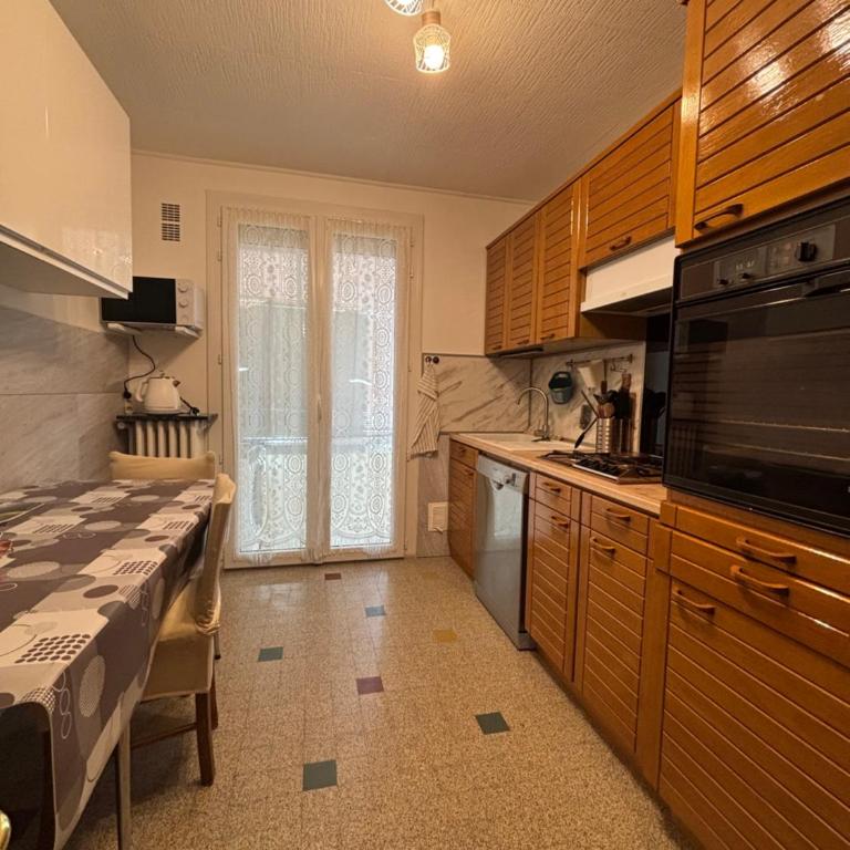 Appartement Montalieu - Appartement 2 Chambres - 6