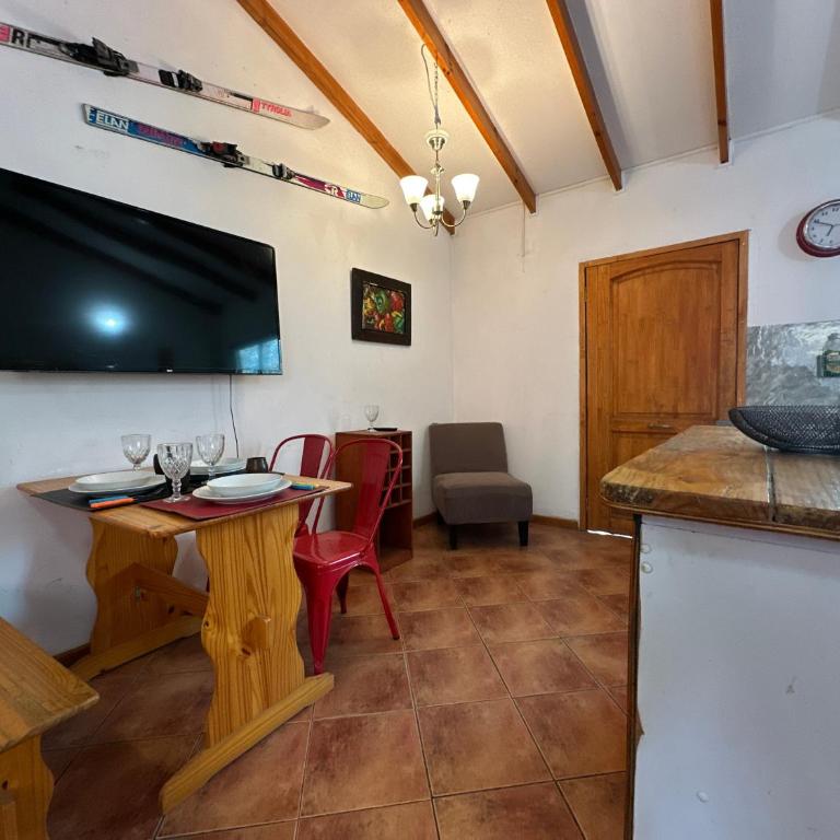 Oceana Suites Refugio de Maipo - Three-Bedroom House - 12