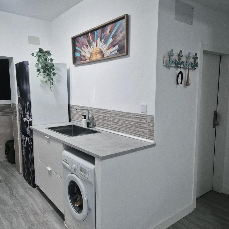 JariBarbate - Two-Bedroom Standard Apartment - 2