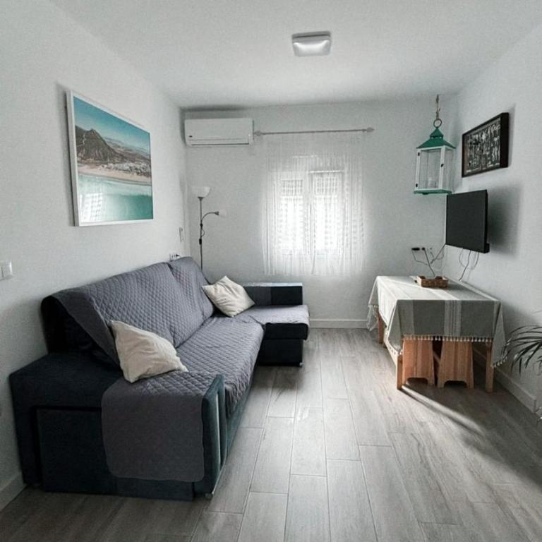 JariBarbate - Two-Bedroom Standard Apartment - 3