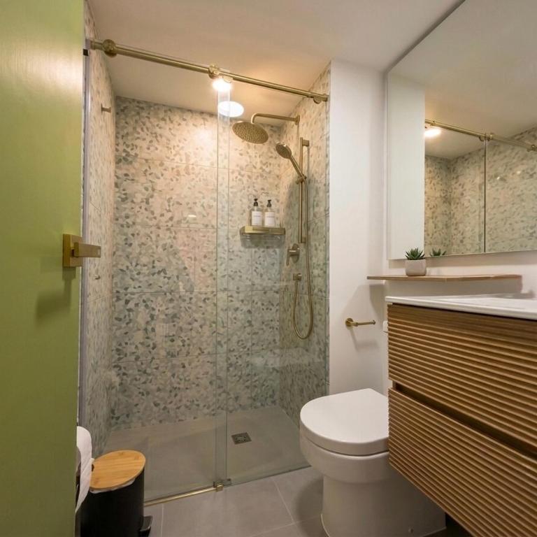 Modern and bright apartment - In front of the UPB & La 70 - Two-Bedroom Apartment - 8