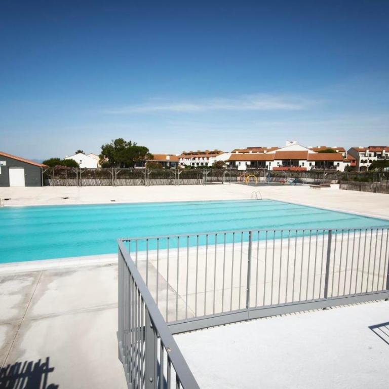 Vue sur lac - Piscine - Clim - Barbecue - 5 pers - Appartement 2 Chambres - 16