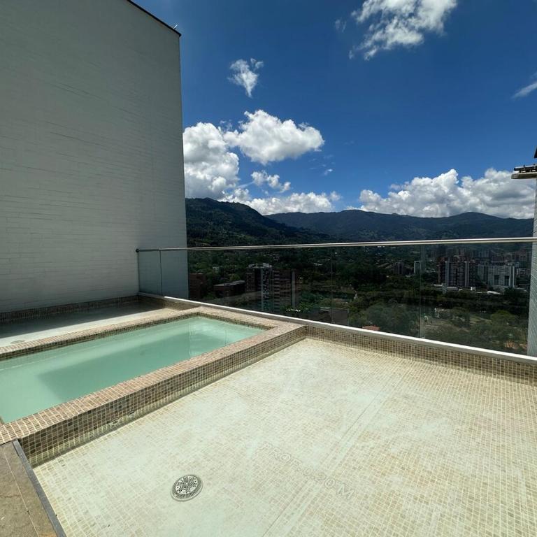 Loft en El Poblado, Medellín - One-Bedroom Apartment - 23