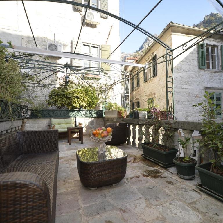 Palazzo Max and Alex Apartments - Suite with Terrace - 10