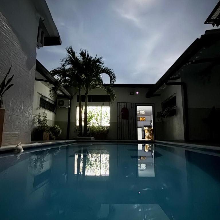Casa amplia , con piscina privada - Two-Bedroom House - 4