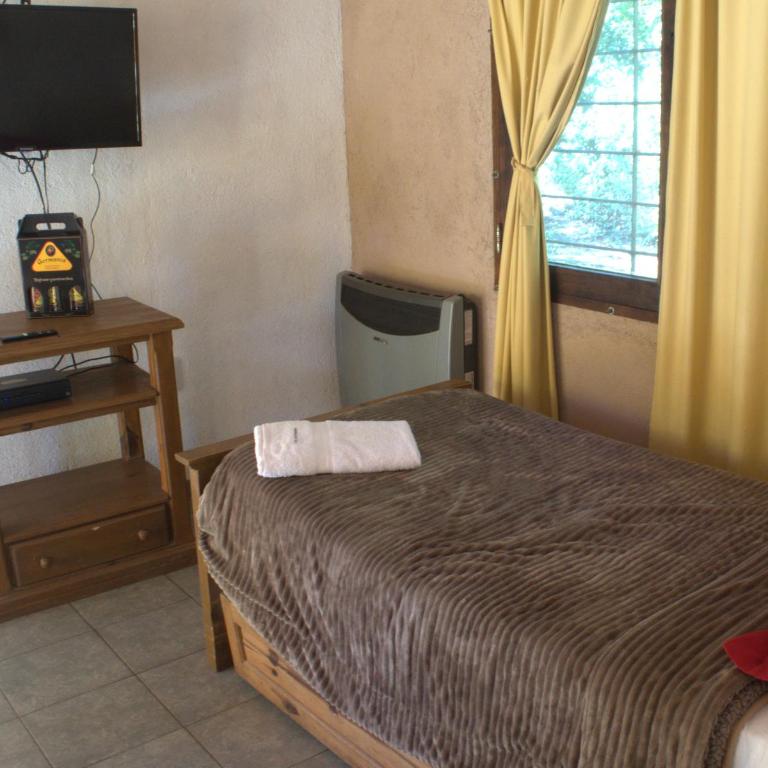 Complejo Inti Wara - frente al Río Los Reartes - Casa con 1 dormitorio - 8