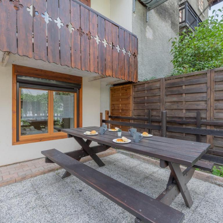 Calme Central Terrasse Chamonix Génépi - Happy Rentals - Apartment - 2
