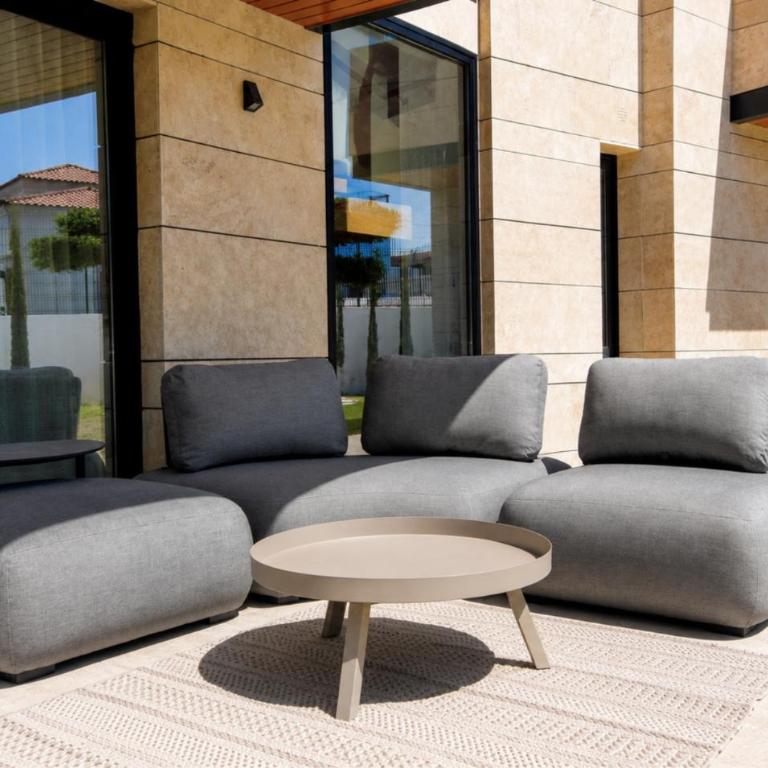 Luxury Modern Villa with Private Pool and Rooftop Terrace - Villa - 4