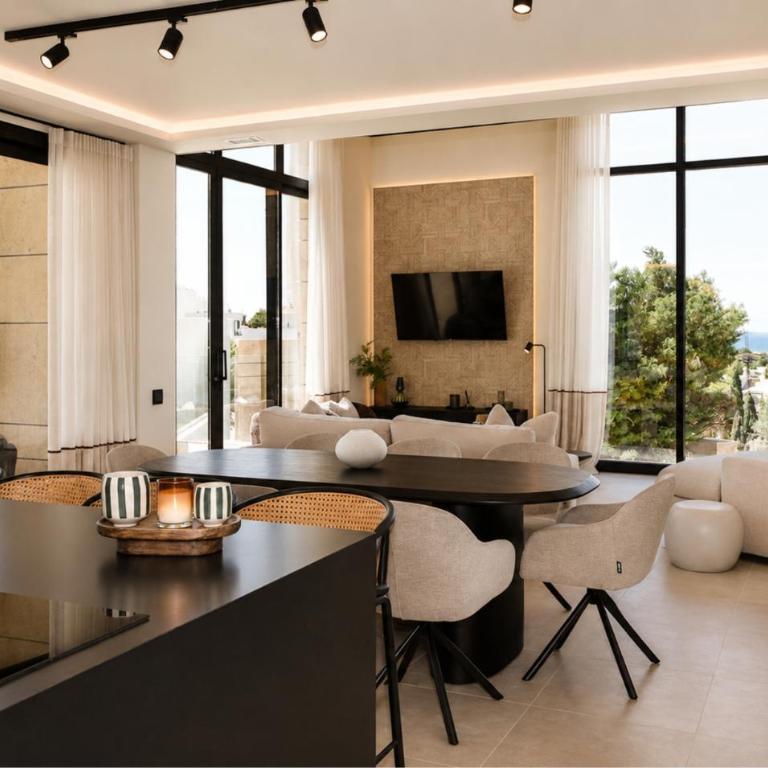 Luxury Modern Villa with Private Pool and Rooftop Terrace - Villa - 8