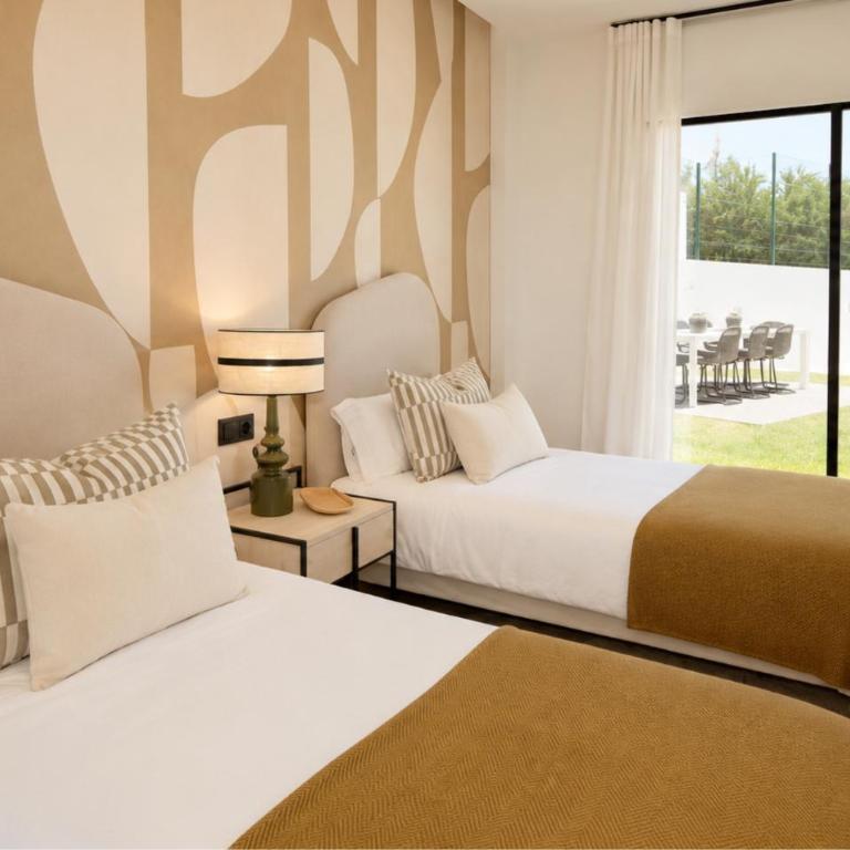Luxury Modern Villa with Private Pool and Rooftop Terrace - Villa - 26