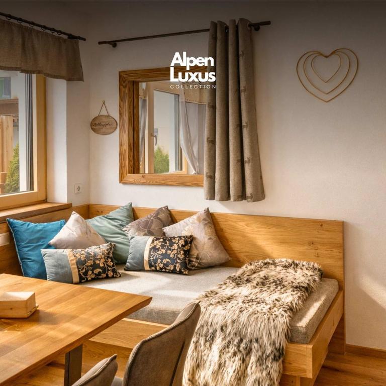 VERONIKAS Relax & Family Suite with Terrace - Apartment - 1