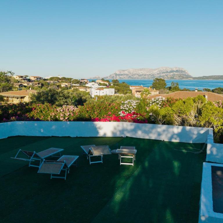 Villa Nettuno-Vista Tavolara within walking distance of the sea - Casa Vacacional de 3 dormitorios - 3