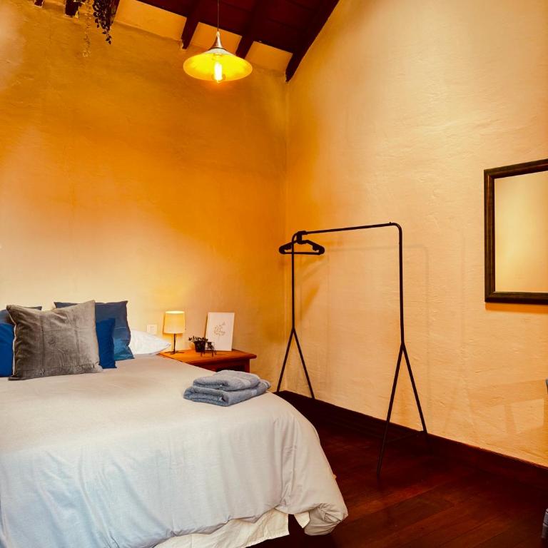 Coliving Tenerife - Villa La Laguna - Standard Double Room with Shared Bathroom - 3