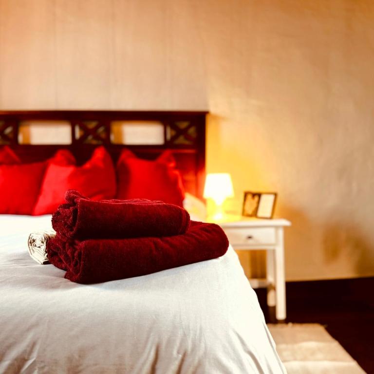 Coliving Tenerife - Villa La Laguna - Standard Double Room with Shared Bathroom - 1