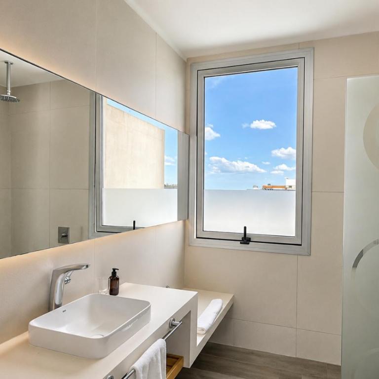 Pinamar Beach Resort - King Room with Spa Bath - 4