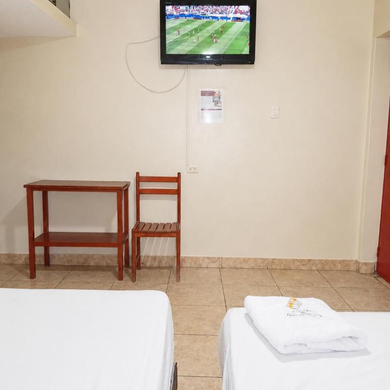 Hotel Santa Lucia - Oficial - Twin Room - 4