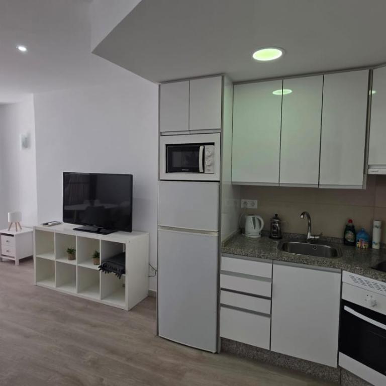 Estudio Bellavista La Colina - Estudio con cama extragrande y sofá cama - 12