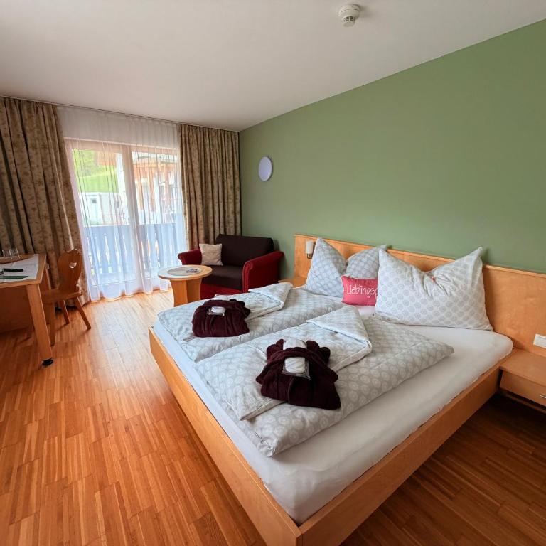 Residenz Dunza Hotel Garni - Camera Tripla con Balcone - 3