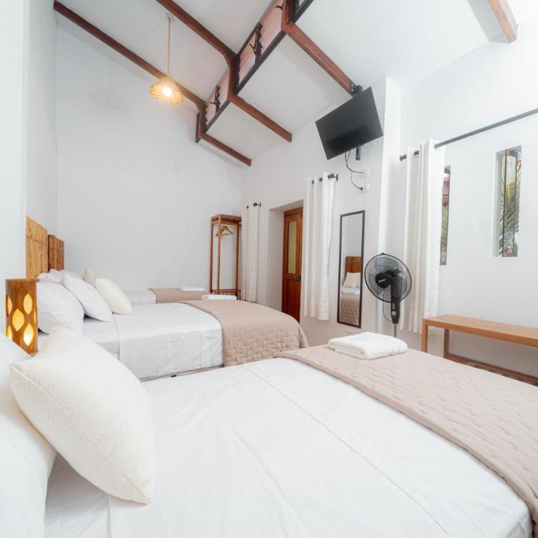 Muyuterra - Triple Room with Private Bathroom - 4