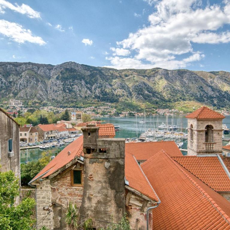 Stunning Views & Hidden Terraces Above the Old Town - Apartment mit schöner Aussicht - 11