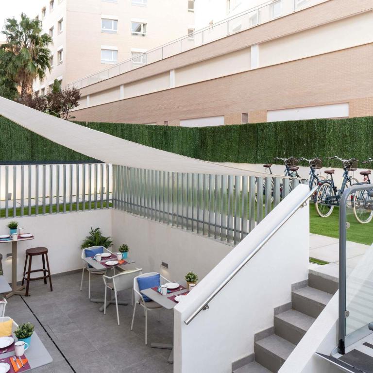 ibis budget Valencia Centro Puerto - Camera Standard Doppia con Letti Singoli - 7