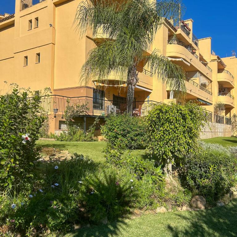 Bright & quiet 2bedroom with large terrace & pool - Apartamento de 2 dormitorios - 43