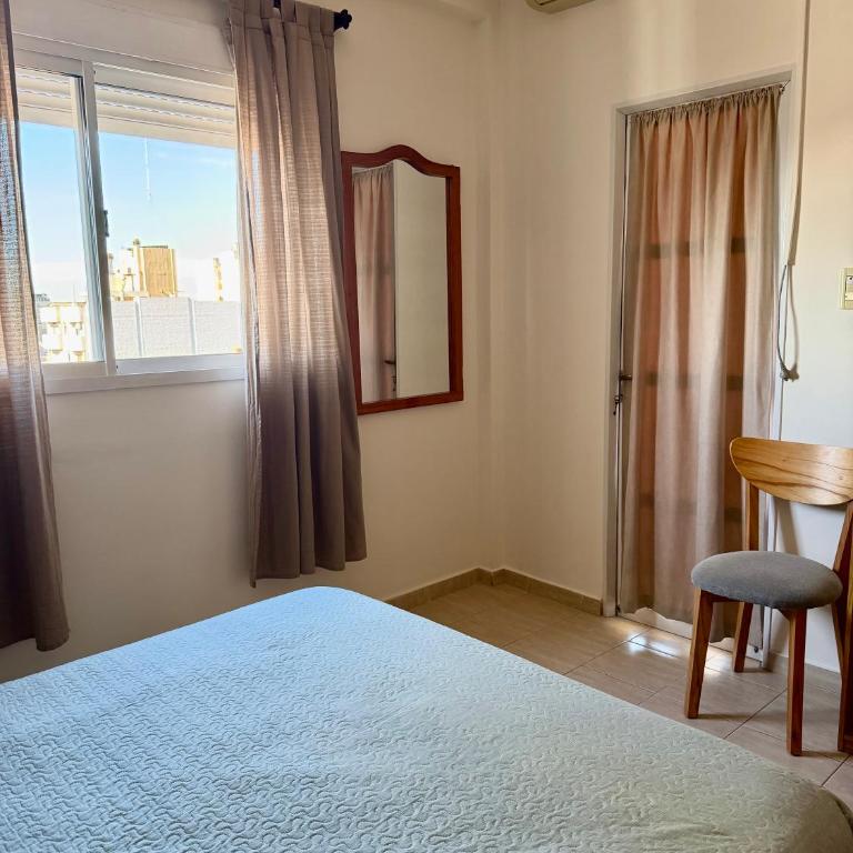 Pilares IV - Dpto ideal a metros de Bv Pellegrini con posibilidad de cochera - Apartamento de 1 dormitorio - 11