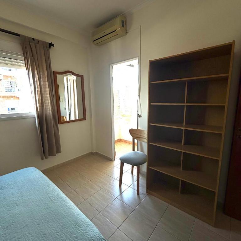 Pilares IV - Dpto ideal a metros de Bv Pellegrini con posibilidad de cochera - Apartamento de 1 dormitorio - 9