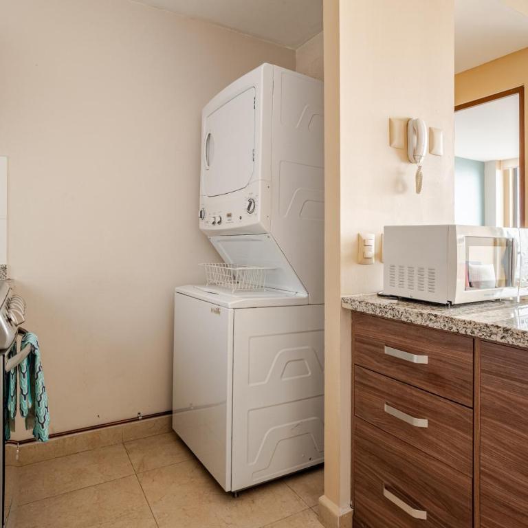 Begrand Alto Polanco Pool Gym Jacuzzi & More - One-Bedroom Apartment - 3
