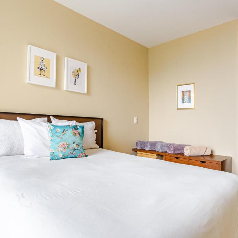 Begrand Alto Polanco Pool Gym Jacuzzi & More - Two-Bedroom Apartment - 24