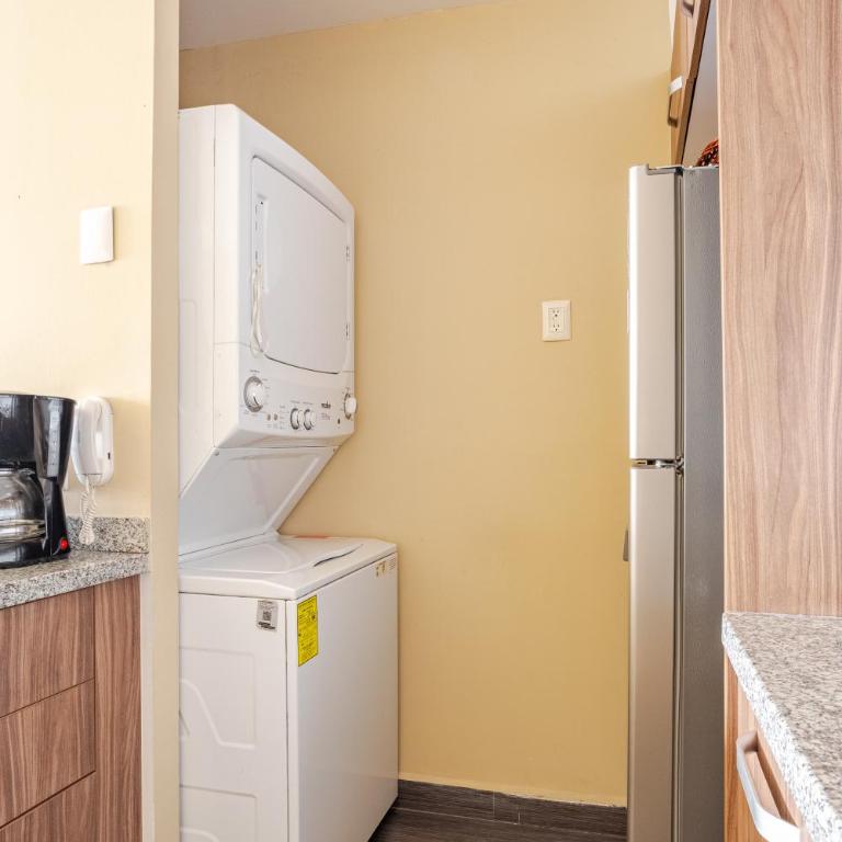 Begrand Alto Polanco Pool Gym Jacuzzi & More - Two-Bedroom Apartment - 25