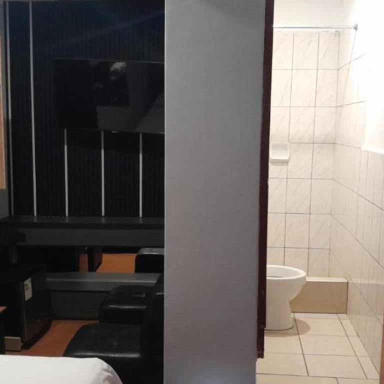 Hoteles R20 jr Camana - Habitación Individual con baño compartido - 2