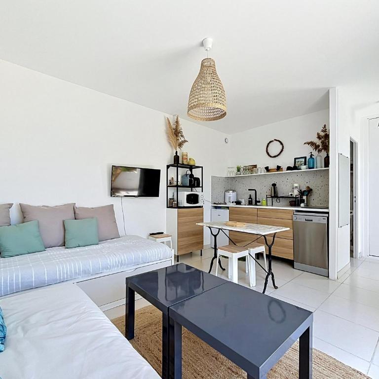 Studio avec terrasse et climatisation, proche plage - Studio - 2