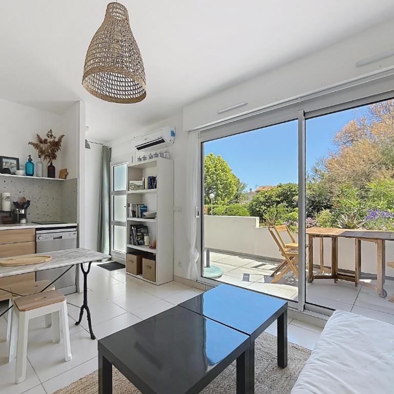 Studio avec terrasse et climatisation, proche plage - Studio - 9