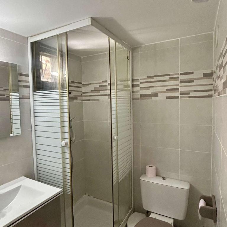 Appartement T1 avec climatisation, vue Ã©tang - FR-1-553-342 - Appartement - 12