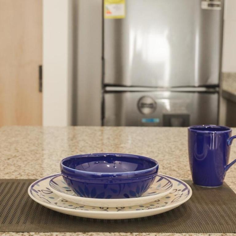 Family Friendly 2BR Apartment Sleeps 4 to 6 - Two-Bedroom Apartment - 17