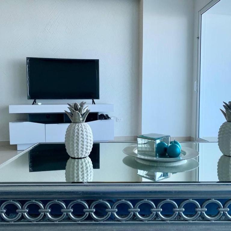 Luxury 2 bedrooms water view apartment - Apartment - 11