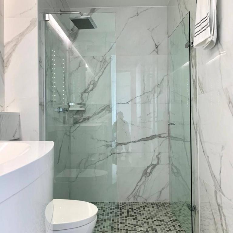 Luxury 2 bedrooms water view apartment - Apartment - 25