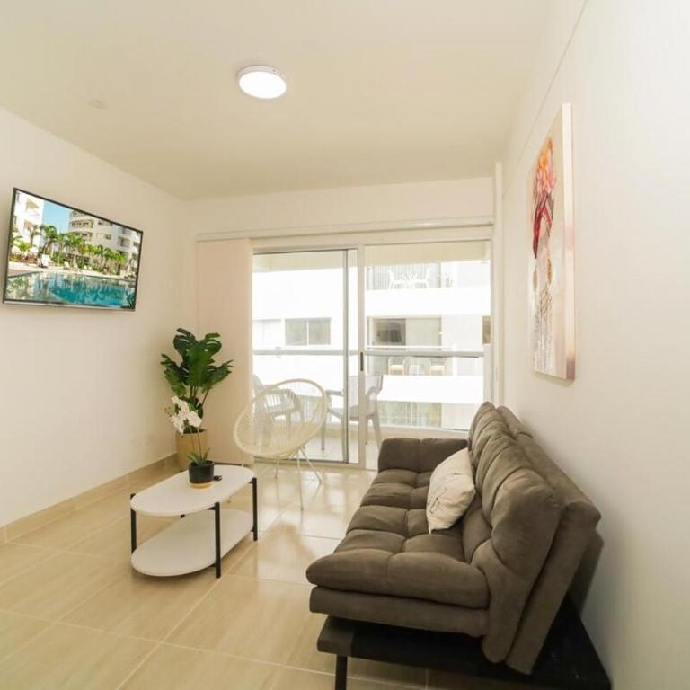 Family Friendly 2BR Apartment Sleeps 4 to 6 - Two-Bedroom Apartment - 53
