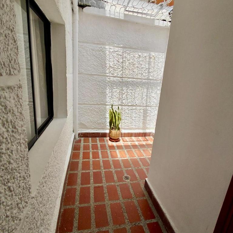 Fantástico apartamento en el corazón de Laureles - One-Bedroom Apartment - 9