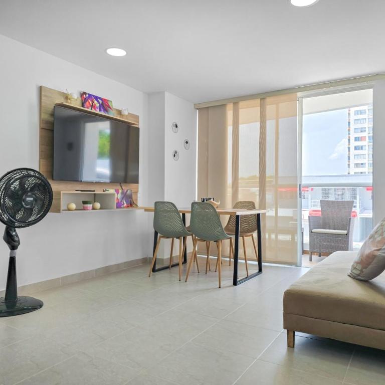 Elegancia y comodidad cerca del mar y aeropuerto - Two-Bedroom Apartment - 47