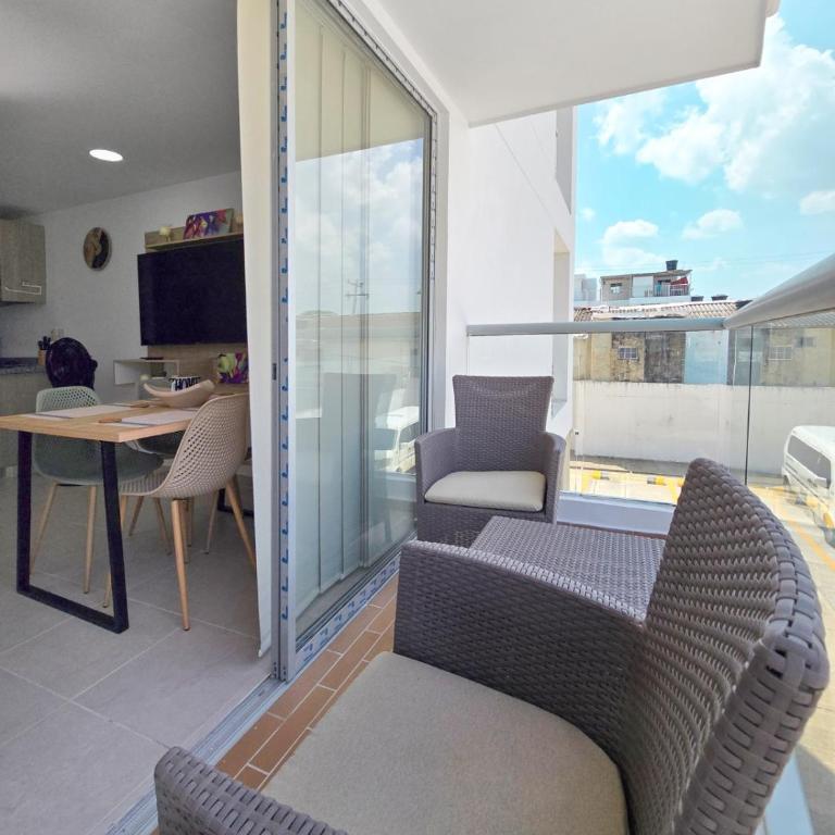 Elegancia y comodidad cerca del mar y aeropuerto - Two-Bedroom Apartment - 52