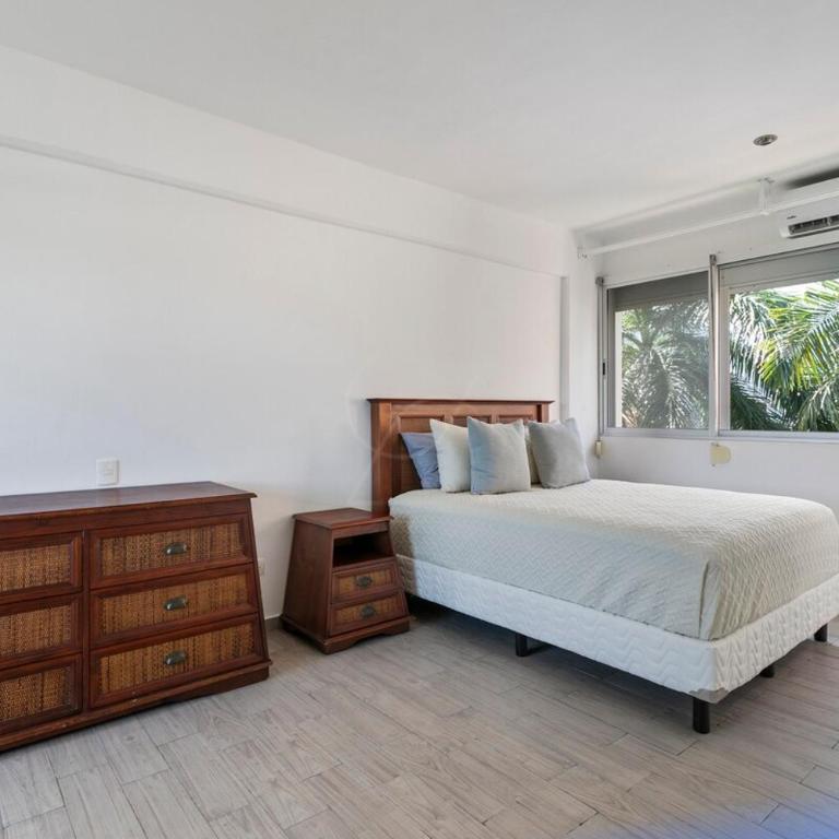 Spacious 2BD with balcony and pool, close to everything - Apartamento de 2 dormitorios - 5