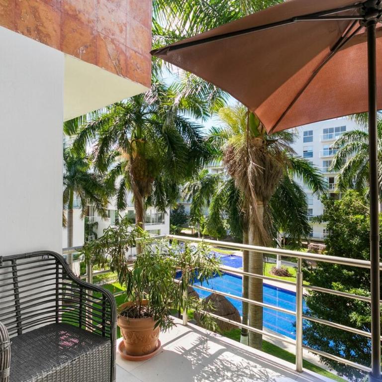 Spacious 2BD with balcony and pool, close to everything - Apartamento de 2 dormitorios - 35